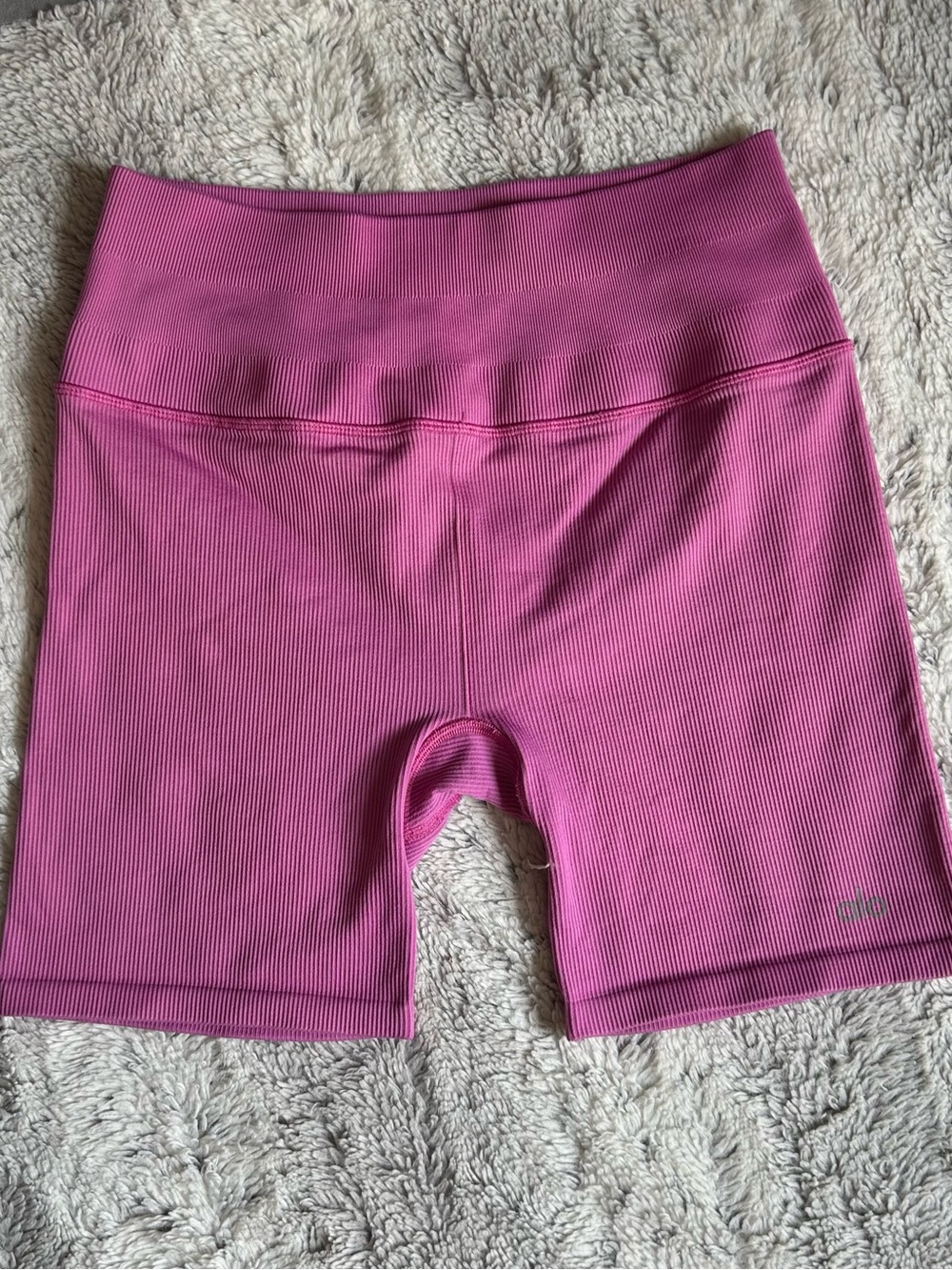 Alo High-Rise Ribbed Bike Shorts - Pink, Women’s Medium
